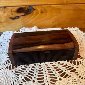 Handcrafted Walnut Mahogany Wooden Jewelry/Tobacco Box